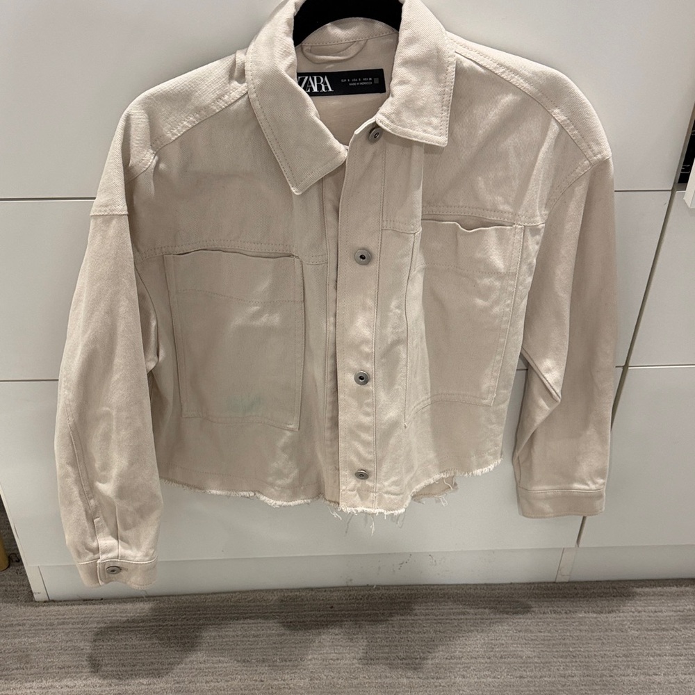 Zara Neutral Cropped Utility Jacket